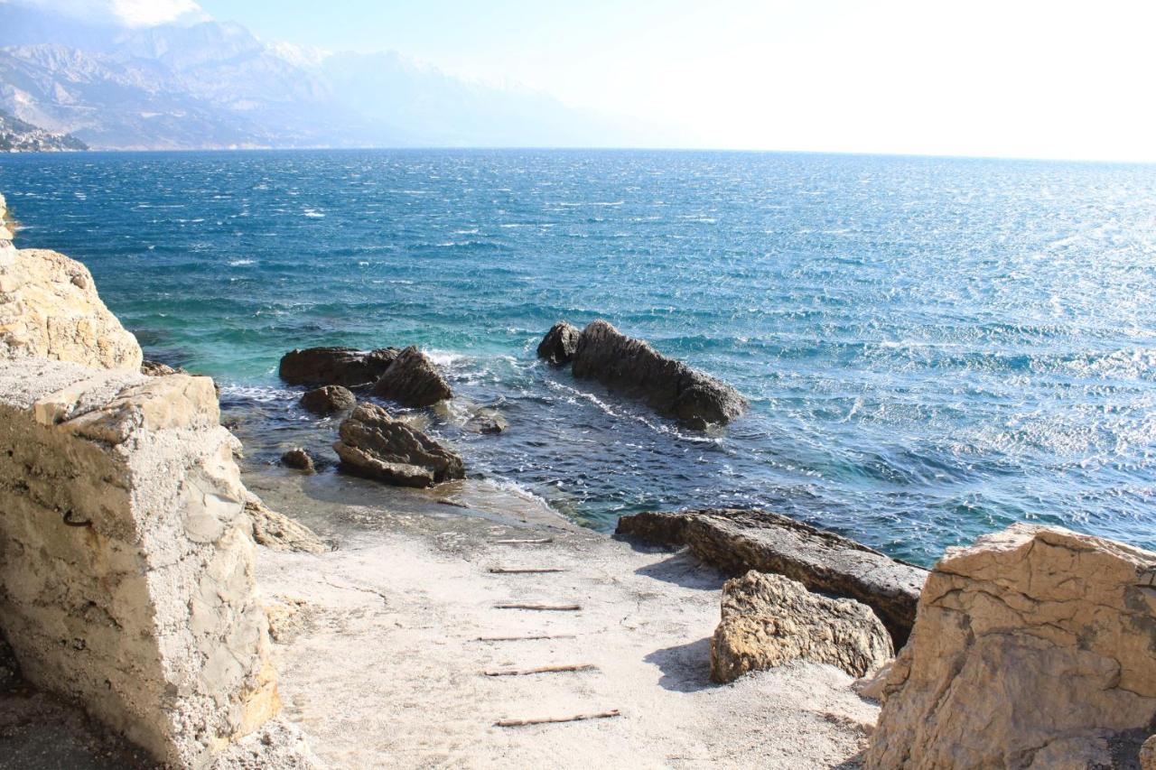 Apartments By The Sea Marusici, Omis - 8632 Mimice Exteriér fotografie